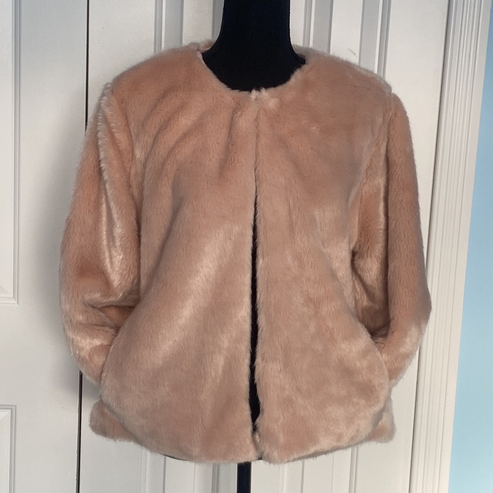 NWOT Metaphor Blush Baby Pink Large Lined Faux Fur Jacket Cover Up With Pockets